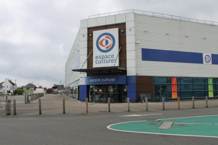 Espace Culturel E. Leclerc à Concarneau Téléphonie